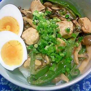 鶏肉のマヨ塩昆布わさび丼